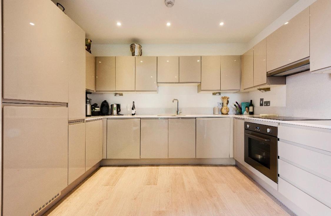 Lovely 2 Bed Apartment 15Mins From Bond St London Exteriör bild